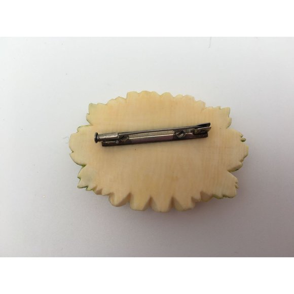 Pre 1930 Hand Carved Floral Chrysanthemum Brooch Trombone Clasp 2.25x1.5" Yellow - Picture 7 of 10